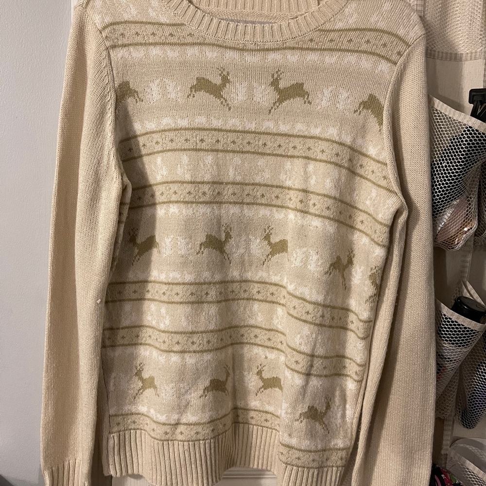 Deer sweater